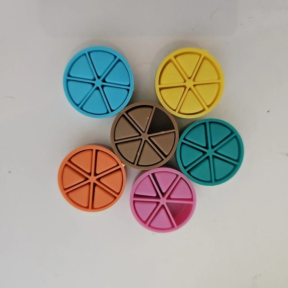 Trivial‎ Pursuit genus addition *missing pieces see photos*